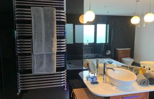 Luxury 5 Bed All En-Suite Cinema Room - Foto 24