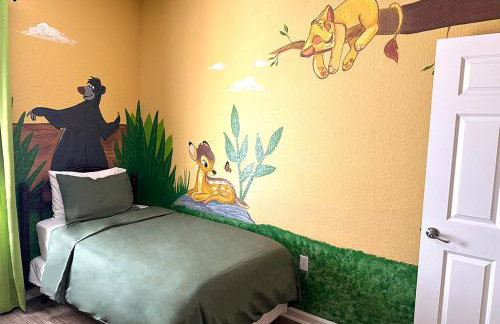 Lion King-themed condo near Disney, Sea World, Universal and OCCC with pool, spa, restaurants, shuttle, private balcony, and the BEST view of fireworks shows - Foto 45