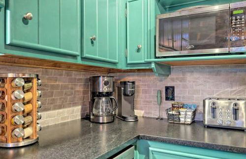 Near Downtown Helen - HotTub, Sauna, Game Room, Fire Pit - Foto 25