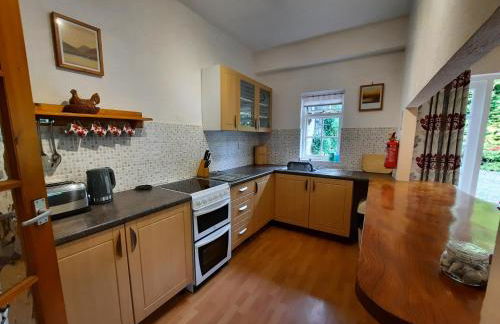 Rural Farm Stay with 6 cottages, 4 miles to Barnstaple, Pet friendly, Daily animal experiences, Outdoor heated pool, Games barn, Free fast WiFi, Free parking - Foto 36