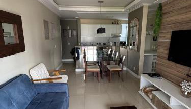 2BR Apt Pool Parking Washing Machine Full Kitchen - Photo 1