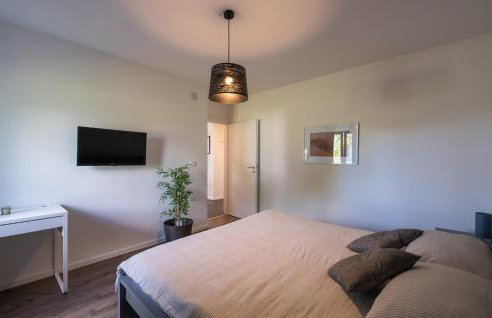 6 Bedroom Beautiful Home In Nedescina - Foto 29