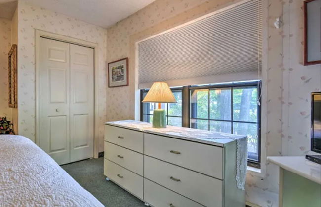 Cozy Pocono Mountain Escape - Foto 17