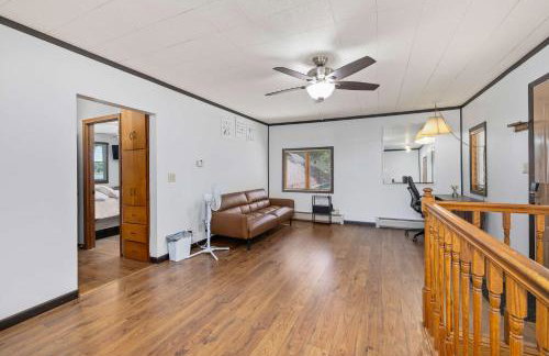 Lakefront Home on Pike Lake with Private Dock and Firepit - Foto 18