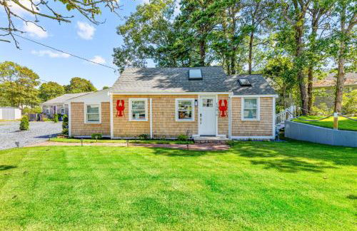 Dennis Port House BeachHot Tub & Fire Pit Fun - Photo 2