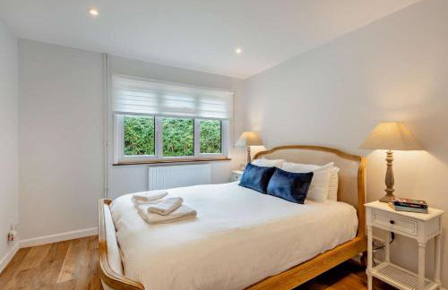 3 Bed in Acton oc-c28929 - Photo 3