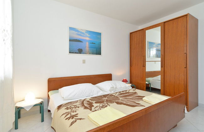 Apartment Josip 828 - Photo 10