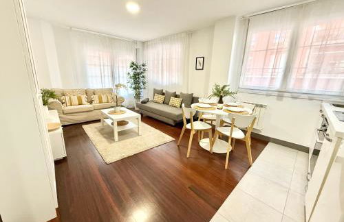 Castro Holidays - Céntrico Piscina Urbanización Garaje Gratis - Foto 12