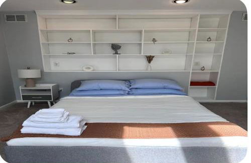 Patio Paradise Stylish 3BR Home with Gaming Room - Photo 50