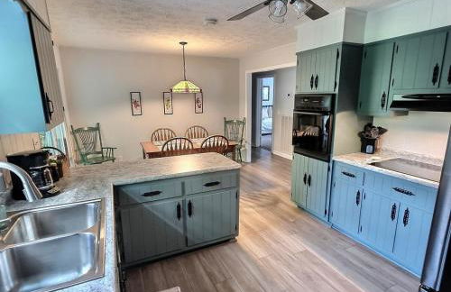 Updated cottage, Screened Patio, Near Lake Barkley - Foto 2