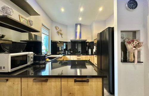 Villa Andrijana - Exclusively Yours - Family Getaway with Private Pool - Photo 15