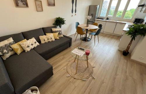 PARIS-MONTROUGE Magnifique Appartement 2 pièce de 36m2 - très cosy pour 1 à 5 personnes refait à neuf - ENTIRE APARTMENT LUXIRIOUS AND WARM - Montrouge Paris 14ème - Proche Aéroport Orly & Parc Expositions Porte de Versailles FREE WIFI GRATUIT - Foto 63