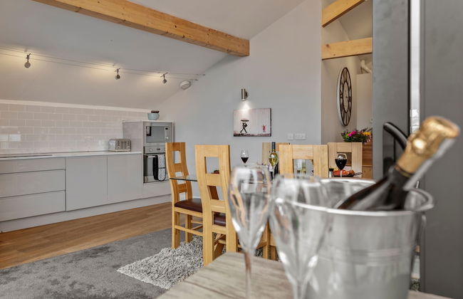 Billycan Penthouse - Tenby Town Centre - Photo 11