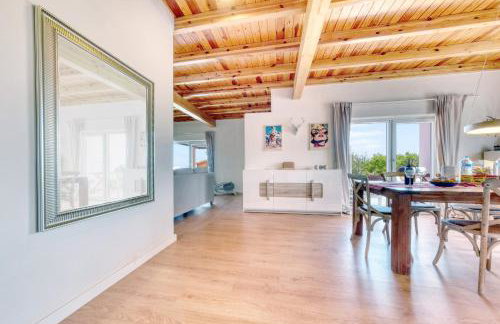 Chalet Emily Alpine Chic with Hot Tub and Ocean View By Lanzarote Vacation Homes - Foto 44