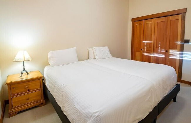 Snow Creek Cabins by Fernie Lodging Co. - Photo 11