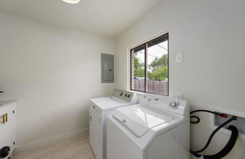 4 Bed sleeps 12 -Sea world-Six Flags-Down Town - Emerald Oasis - Foto 28