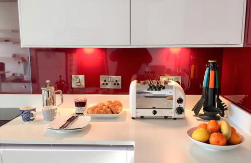 Stylish Sea View Apartment with Parking - Foto 17