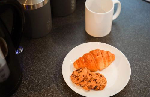 Ideal for Contractors Off-Street Parking Fast Wi-Fi - Foto 30