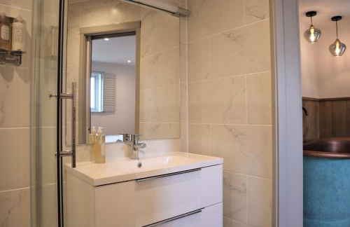 1 & 2 bedroom Weaver's Cottages at Frame Farm - Foto 7