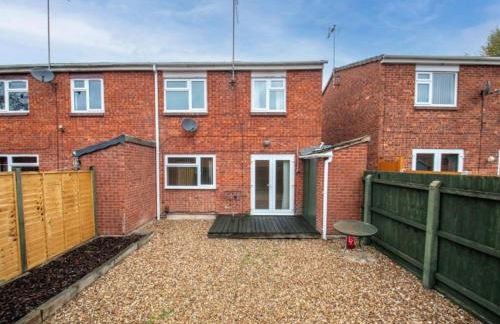 Cosy 3BR Home in Redditch - Sleeps 6 - Foto 3