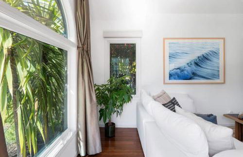 Sun-Drenched Spanish Manor Home in Mar Vista - Foto 9