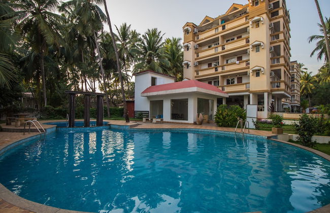 OYO 12953 Home Pool View 2BHK Arpora - Photo 1