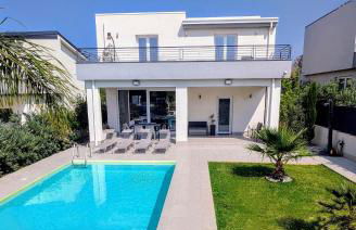 Villa Milicia - New Private Villa near Palermo and Cefalù with Pool, Sea View Terrace, Playground and Large Parking - Foto 1