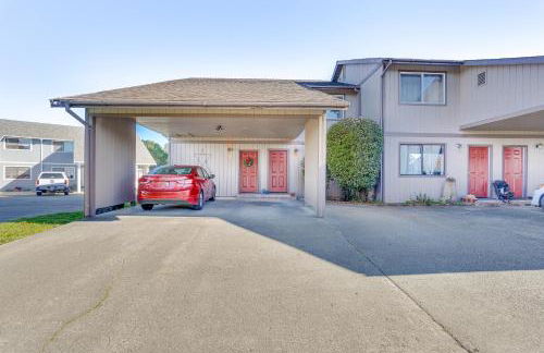 Airy Fortuna Apartment with Deck! - Foto 3