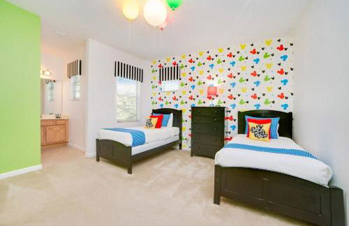 Sunny Villa, 6bd, 5ba, South facing pool and hot tub - Foto 47