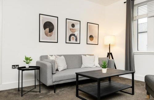 3 Bedroom House-Free Parking-by Holiday Homes - Foto 25