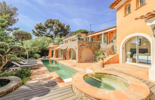 VILLA LES PINS - Foto 1