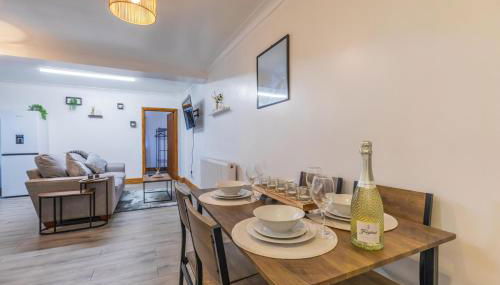 6 beds, 3 bedroom apartment in the centre of Southampton with free parking - Foto 4