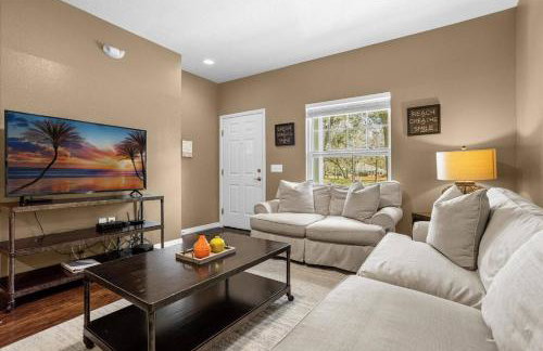 3 Bedrooms S / Lucaya Village Townhouse by RedAwning - Foto 3