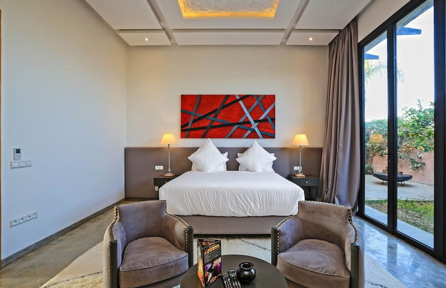 Impeccable 5-bed Villa in Marrakech - Photo 5