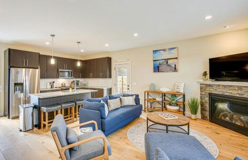 Traverse City Townhome Walk to Boardman Lake! - Foto 1