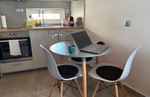 Charming In-Town Apartment - Foto 20