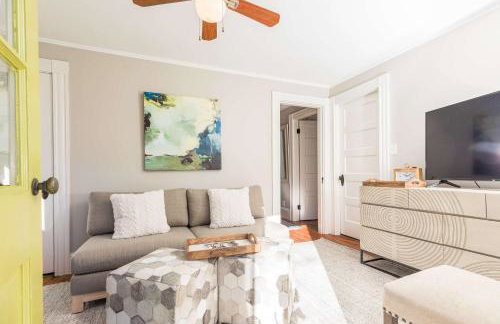 Richards Retreat Walk to Downtown Washer-Dryer - Foto 13