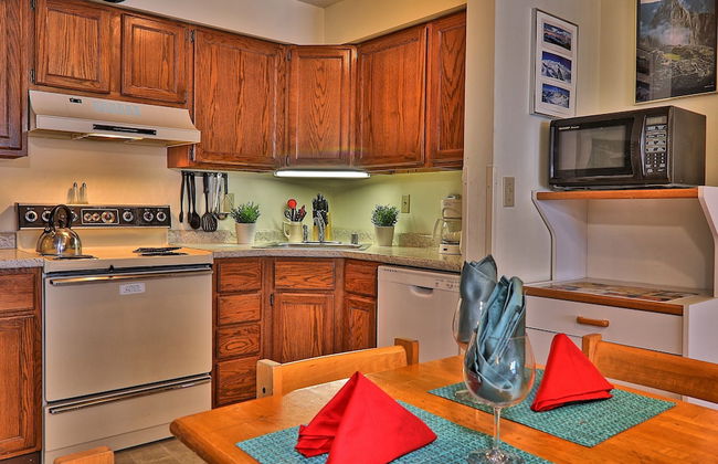 Mountain Green Resort By Killington VR - 3 Bedrooms - Photo 36