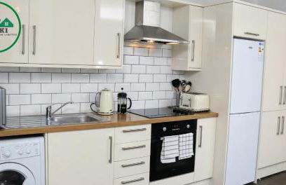 Aisiki Living at Upton Road, Multiple 1, 2, or 3-Bedroom Apartments, King or Twin Beds with Free WiFi & Parking Space - Foto 106