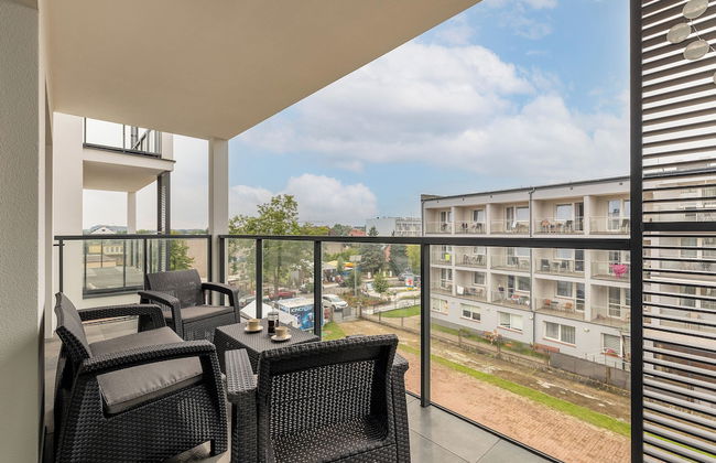 Beachside Apartment by Renters - Photo 17