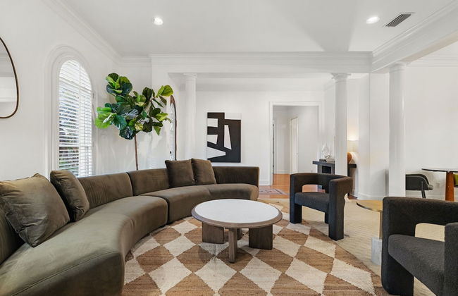 Chic & Secluded 4 BDR in Desirable Tarrytown! - Foto 14