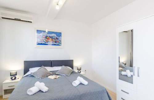 Miracle Apartments - Comfort Studio Apartment with Terrace and City View - Foto 16