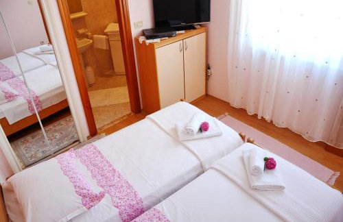 Apartments Mladinić - Foto 37