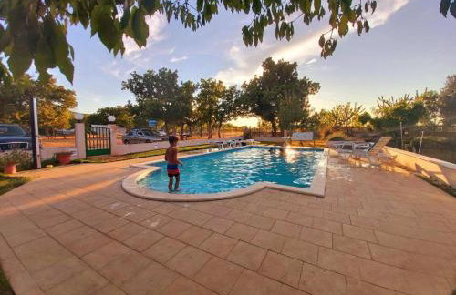 Family-friendly apartments with swimming pool Lozovac, Krka - 18961 - Foto 5