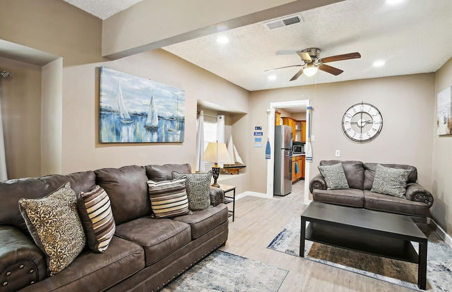 River & Ezra's Playhouse - Foto 1