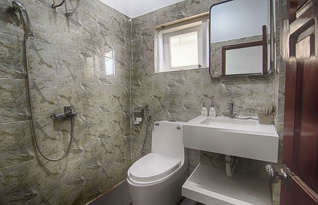 Hoa May Hotel - Photo 70