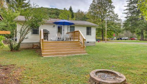 Greenbrier River Retreat with Deck - Steps to Trail! - Foto 3