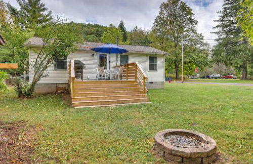 Greenbrier River Retreat with Deck - Steps to Trail! - Foto 3