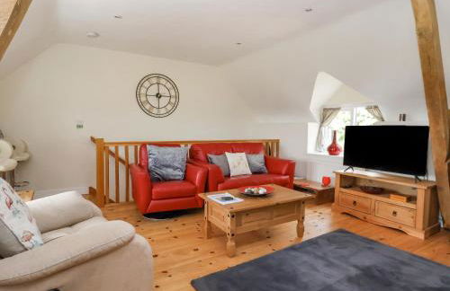 Coach House - Photo 6