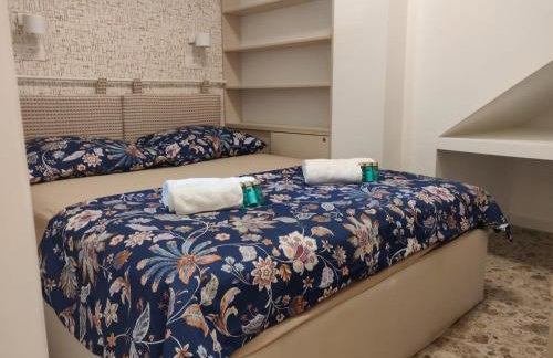 Omis apartment - near beach and town center, ground floor with small garden - Foto 6